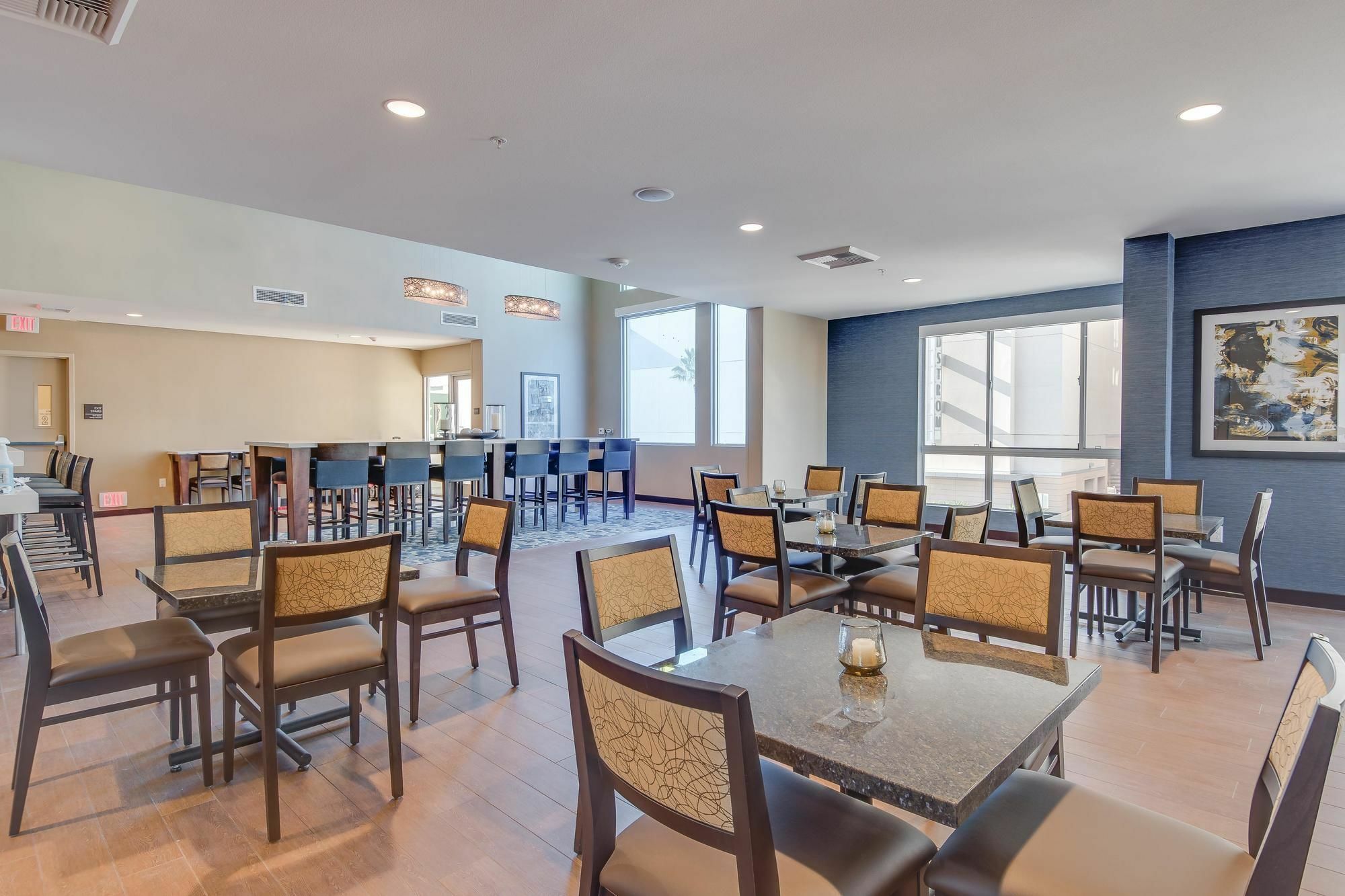 Hampton Inn & Suites Los Angeles - Glendale Zewnętrze zdjęcie